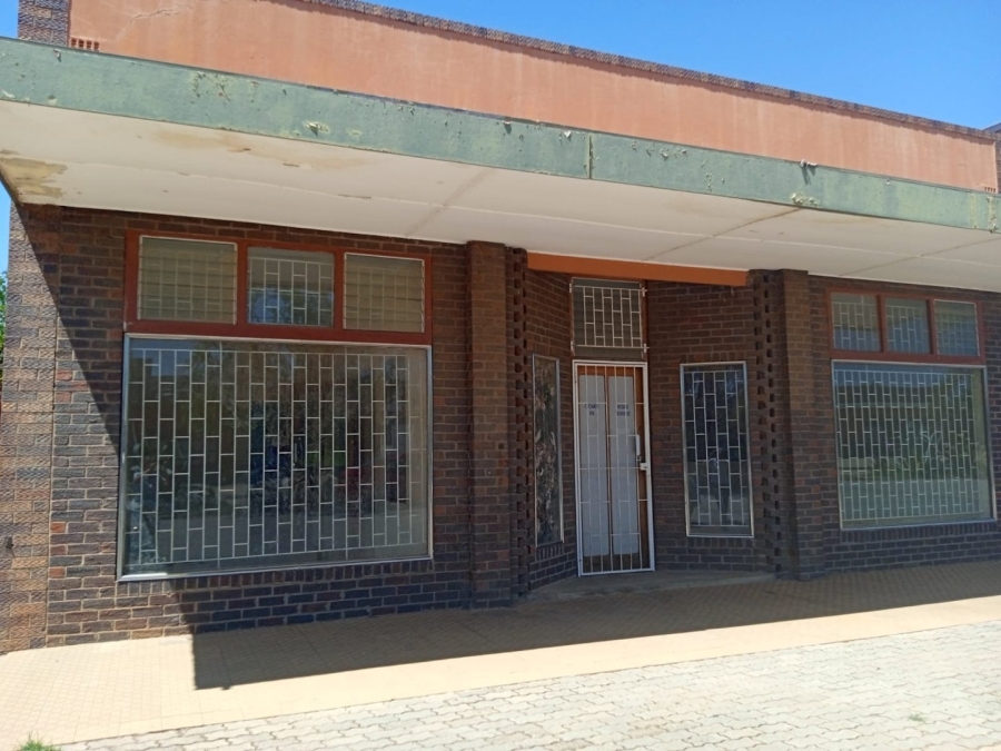  Bedroom Property for Sale in Bloemhof North West